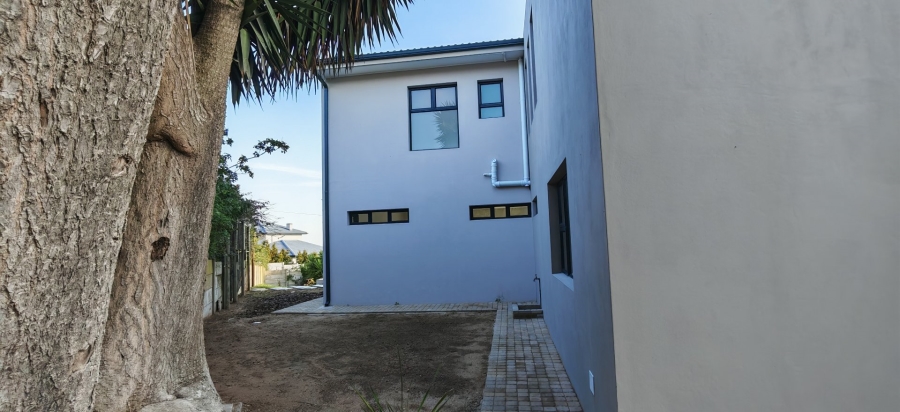 4 Bedroom Property for Sale in Dana Bay Western Cape